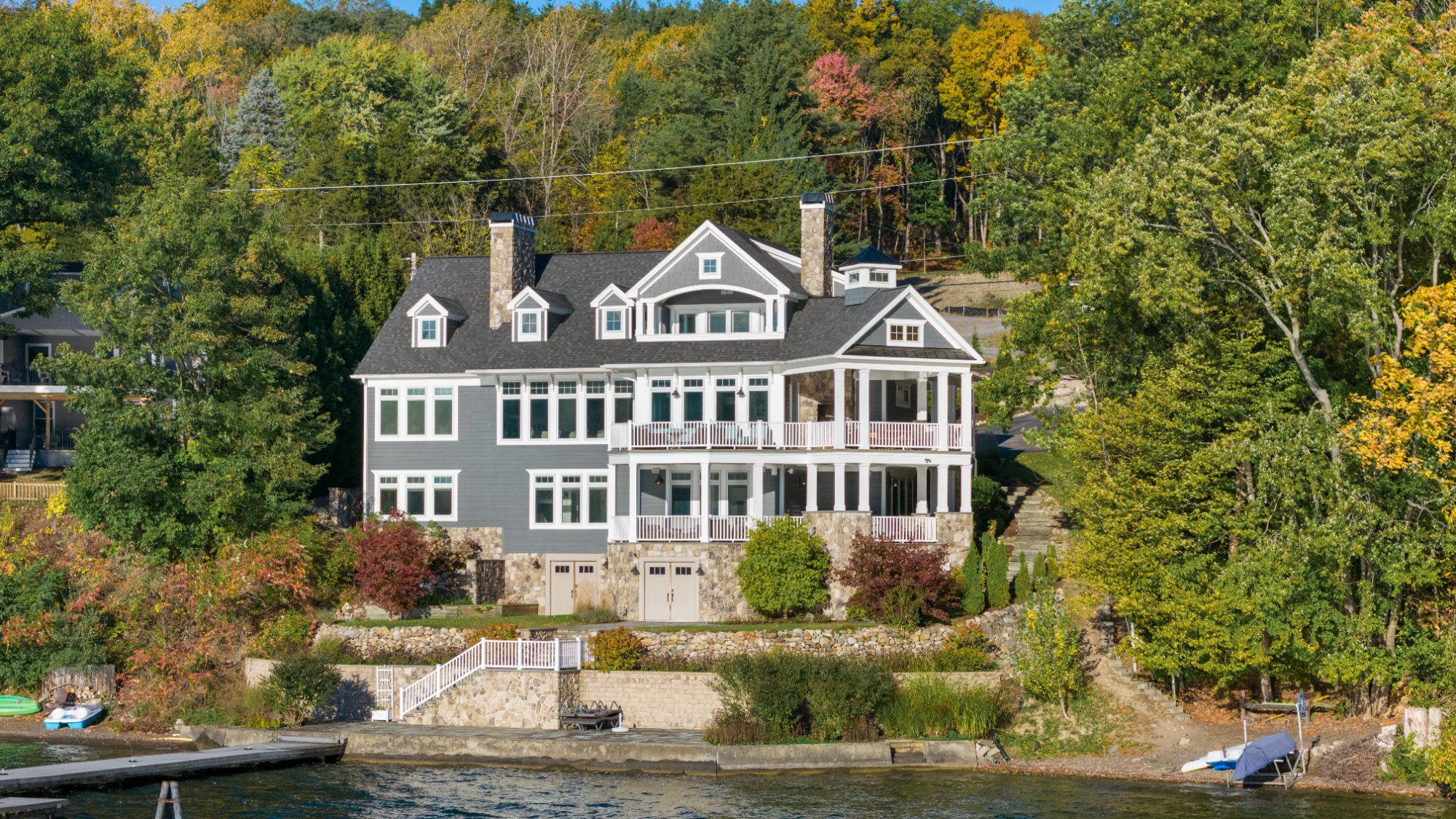 6637 E Bluff Dr — Lakefront